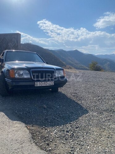 Mercedes E 250 1995, 665,908 km - 2.5 л - Bakı