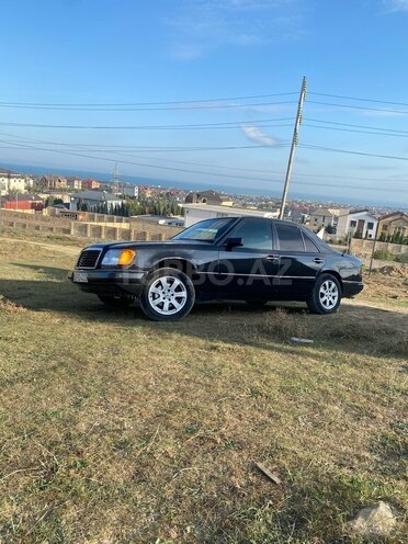 Mercedes E 250 1995, 665,908 km - 2.5 л - Bakı