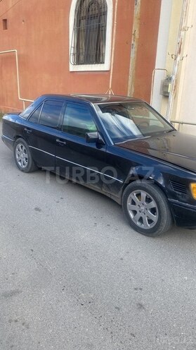 Mercedes E 250 1995, 665,908 km - 2.5 л - Bakı