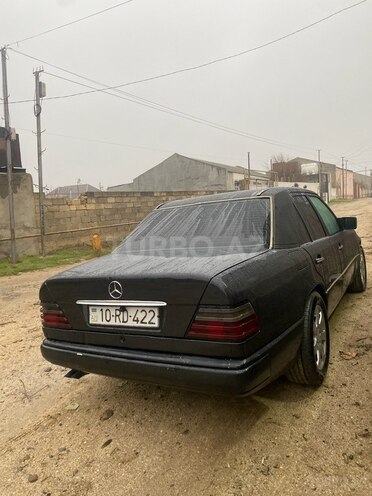 Mercedes E 250 1995, 665,908 km - 2.5 л - Bakı