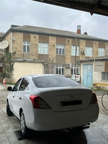 Nissan Sunny 2014, 255,000 km - 1.5 l - Bakı