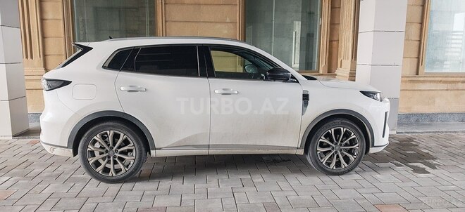 Changan Qiyuan Q05-6