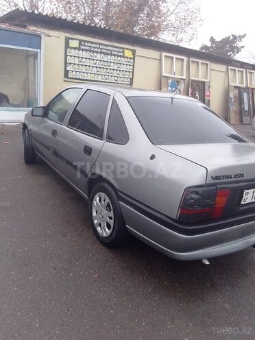 Opel Vectra 1993, 350,000 km - 2.0 l - Tovuz