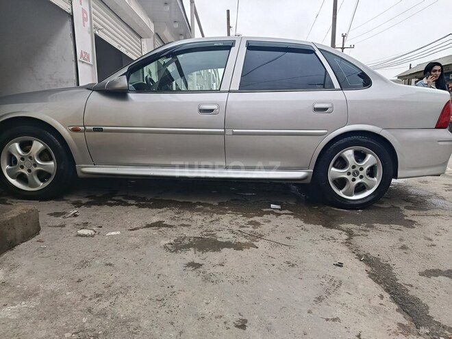 Opel Vectra 1998, 325,626 km - 2.0 л - Bakı