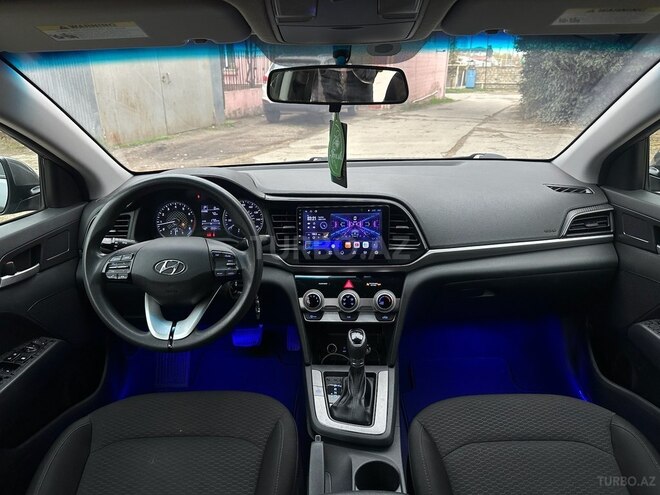 Hyundai Elantra 2019, 110,000 km - 2.0 л - Bakı