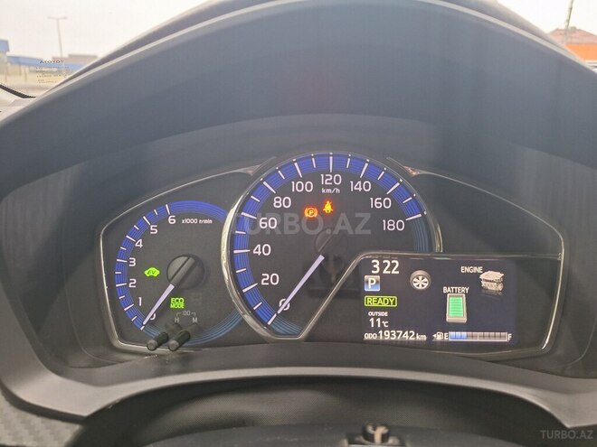 Toyota Corolla Fielder 2019, 194,000 km - 1.5 л - Bakı