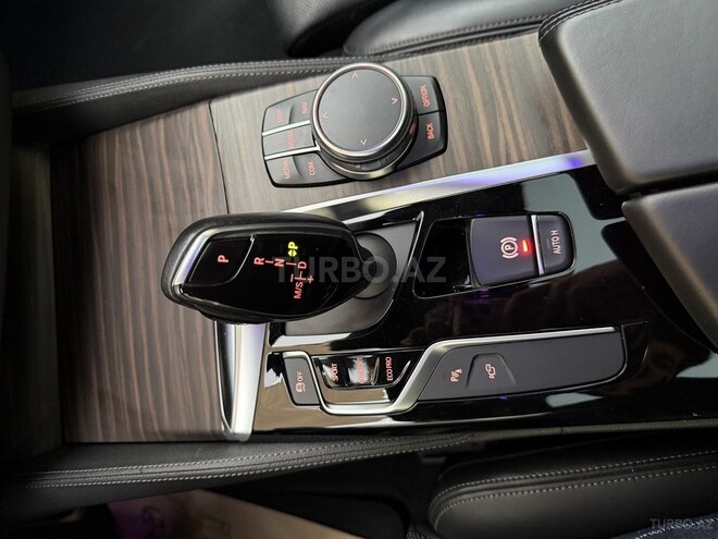 BMW 520 2018, 180,000 km - 2.0 l - Bakı