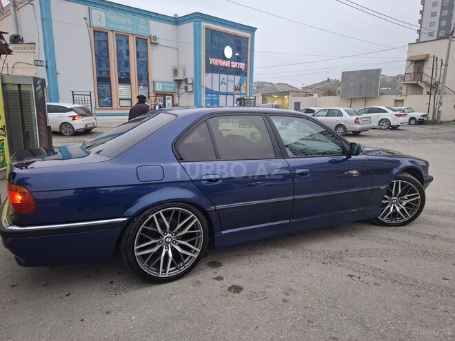 BMW 740 2000, 240,000 km - 4.4 l - Bakı