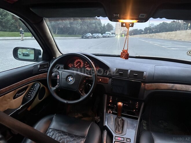 BMW 528 1996, 287,000 km - 2.8 l - Bakı