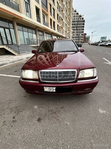 Mercedes C 220 1999, 458,000 km - 2.2 l - Sumqayıt