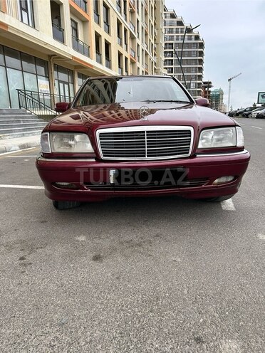 Mercedes C 220 1999, 458,000 km - 2.2 l - Sumqayıt