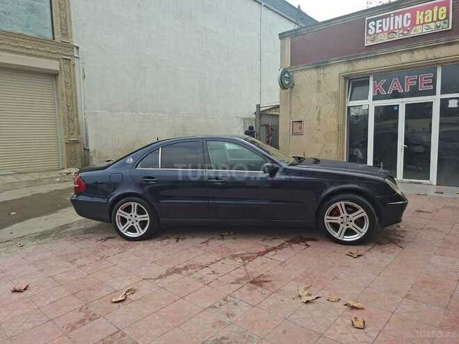 Mercedes E 220 2002, 421,585 km - 2.2 l - Qazax