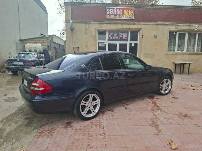 Mercedes E 220 2002, 421,585 km - 2.2 l - Qazax