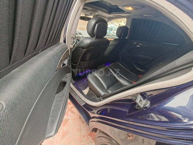Mercedes E 220 2002, 421,585 km - 2.2 l - Qazax