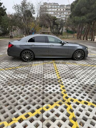 Mercedes E 220 d 2018, 184,200 km - 2.0 l - Bakı