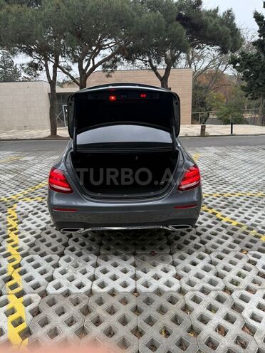 Mercedes E 220 d 2018, 184,200 km - 2.0 l - Bakı