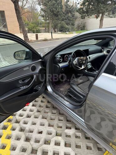 Mercedes E 220 d 2018, 184,200 km - 2.0 l - Bakı