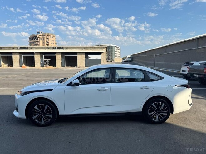 Changan Qiyuan A05 2025, 0 km - 1.5 l - Bakı