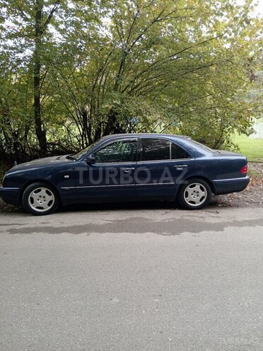 Mercedes E 200 1998, 547,000 km - 2.0 l - Sumqayıt