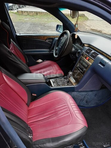 Mercedes E 200 1998, 547,000 km - 2.0 l - Sumqayıt