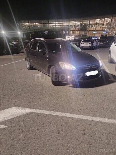 Kia  2008, 215,000 km - 1.4 l - Bakı