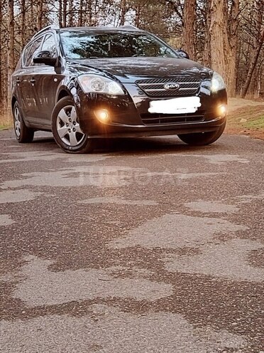 Kia  2008, 215,000 km - 1.4 l - Bakı