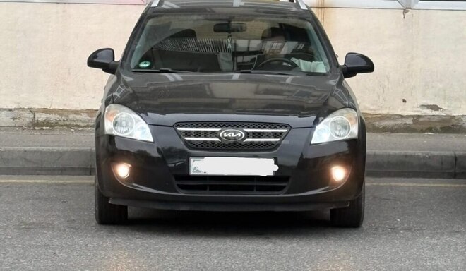 Kia  2008, 215,000 km - 1.4 l - Bakı