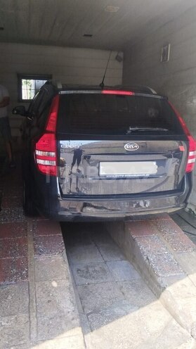 Kia  2008, 215,000 km - 1.4 l - Bakı