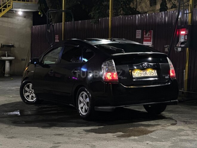 Toyota Prius-6