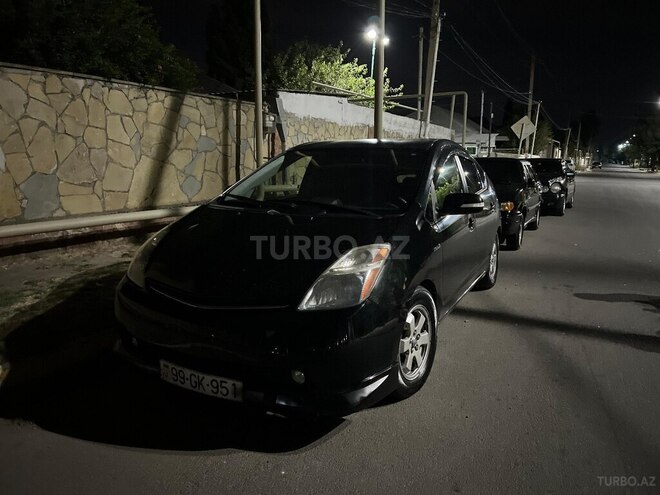Toyota Prius-5