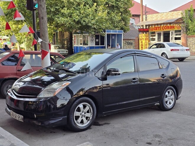 Toyota Prius-8