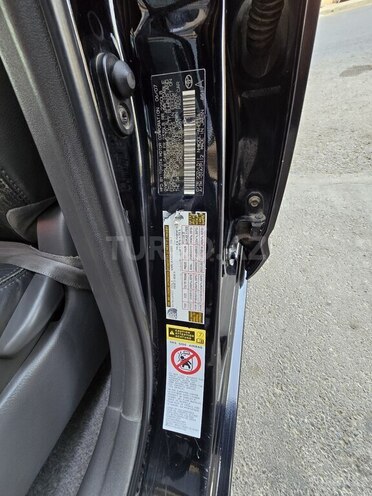 Toyota Prius-16