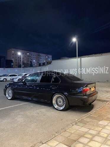 BMW 530 2001, 390,000 km - 3.0 l - Sumqayıt