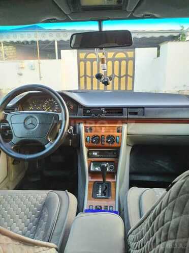Mercedes E 220 1995, 452,365 km - 2.2 l - Şirvan