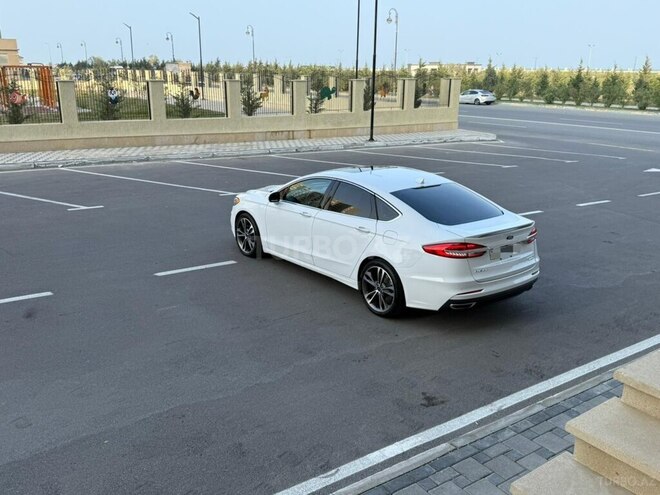 Ford Fusion (North America) 2019, 175,000 km - 2.0 л - Bakı