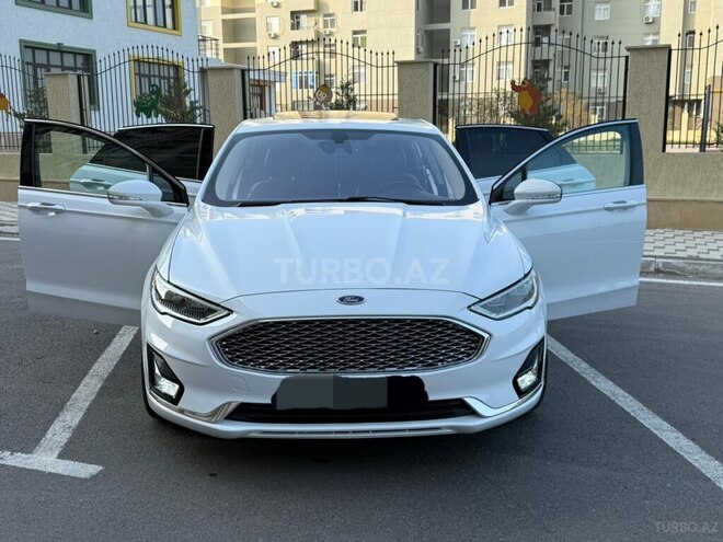 Ford Fusion (North America) 2019, 175,000 km - 2.0 л - Bakı