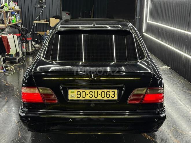 Mercedes E 270 2001, 370,000 km - 2.7 л - Bakı
