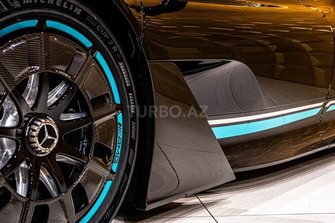 Mercedes AMG One-13