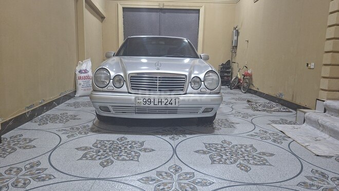 Mercedes E 230 1997, 287,000 km - 2.3 l - Gəncə