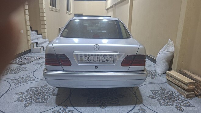 Mercedes E 230 1997, 287,000 km - 2.3 l - Gəncə