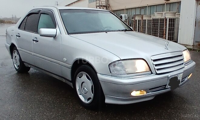 Mercedes C 200 1995, 380,000 km - 2.0 л - Bakı