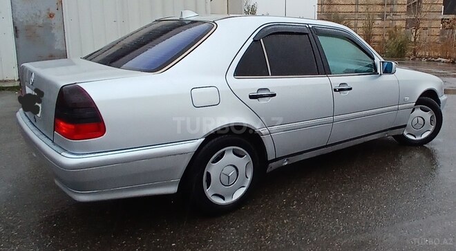 Mercedes C 200 1995, 380,000 km - 2.0 л - Bakı