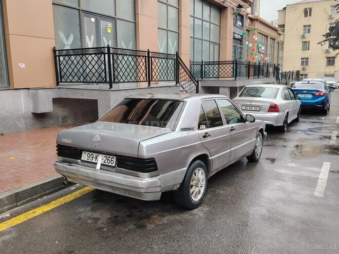 Mercedes 190 1993, 356,352 km - 1.8 л - Bakı