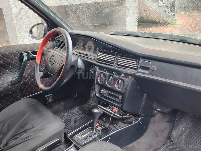 Mercedes 190 1993, 356,352 km - 1.8 л - Bakı