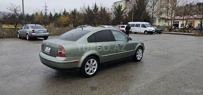 Volkswagen Passat 2001, 254,000 km - 1.8 l - Şamaxı