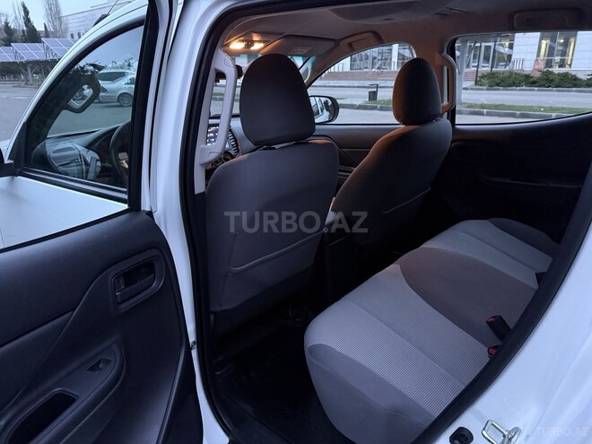 Mitsubishi L200 2022, 68,434 km - 2.4 l - Bakı