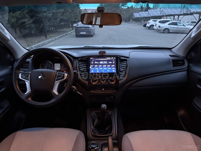 Mitsubishi L200 2022, 68,434 km - 2.4 l - Bakı