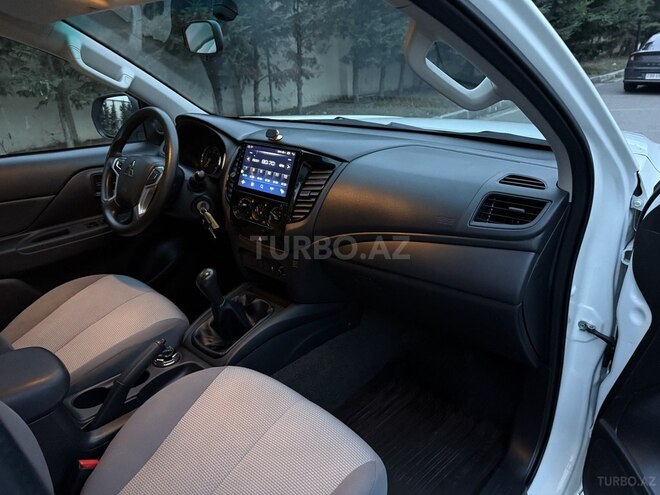 Mitsubishi L200 2022, 68,434 km - 2.4 l - Bakı