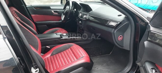 Mercedes E 200 2012, 300,000 km - 1.8 l - Quba