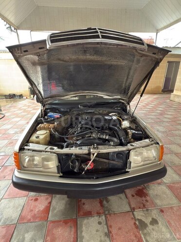 Mercedes 190 1992, 435,593 km - 2.0 l - Ağcabədi